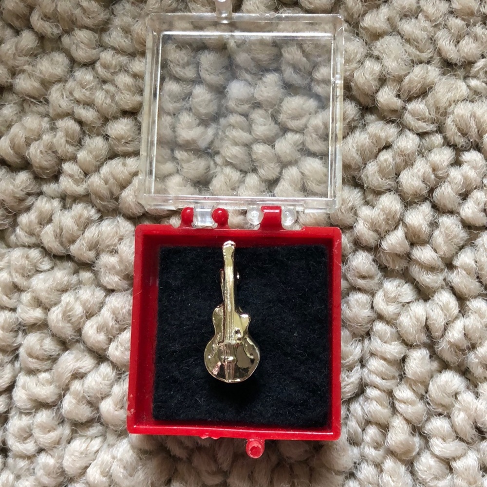 gold tone guitar pin